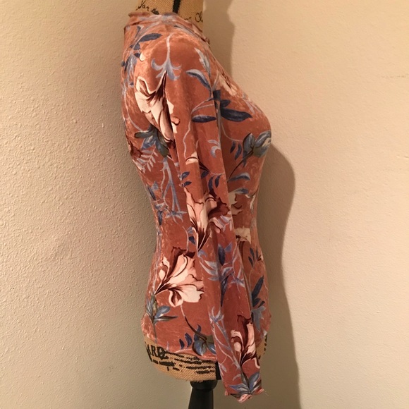 Day G Floral Long Sleeve Velvety Soft Stretch Blouse-S - Picture 7 of 15